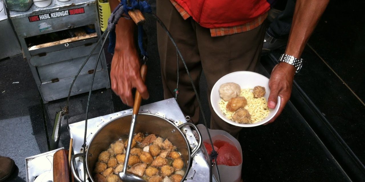Makanan Jalanan Bandung Yang Terkenal Cuanki