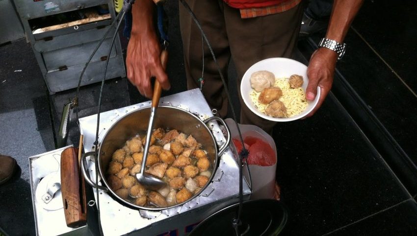 Makanan Jalanan Bandung Yang Terkenal Cuanki