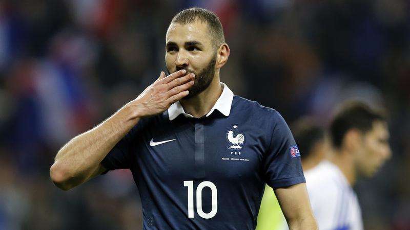 Pesepakbola Perancis Benzema Dengan Skill Dan Kelincahan