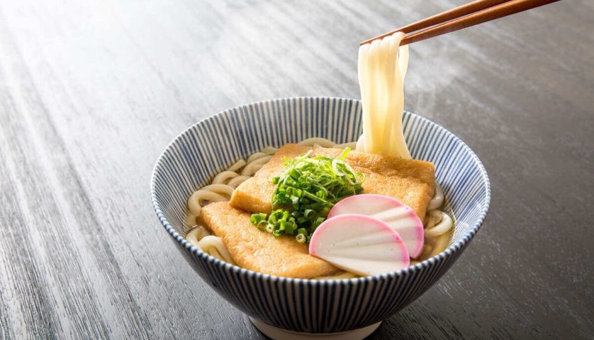 Bahan Tebal Udon Pada Sebuah Mi Khas Jepang