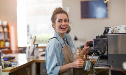 Profesi Ahli Barista Dalam Membuat Hidangan Kopi