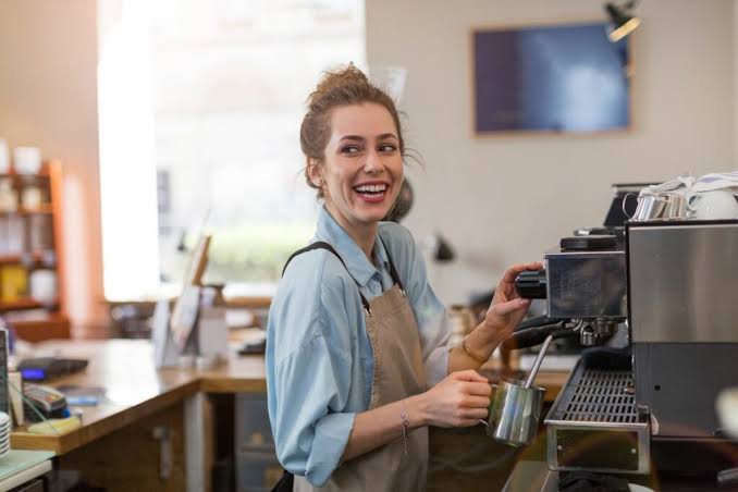 Profesi Ahli Barista Dalam Membuat Hidangan Kopi