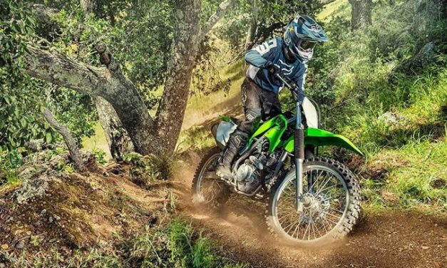 Kendaraan Segala Medan Sebuah Motor Klx