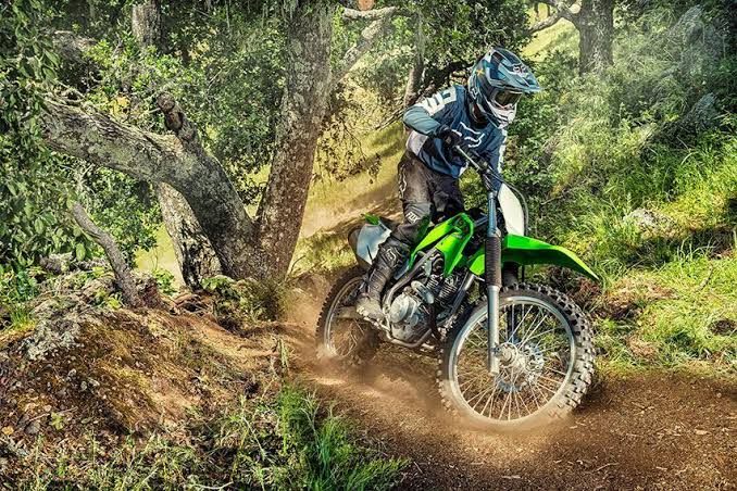 Kendaraan Segala Medan Sebuah Motor Klx