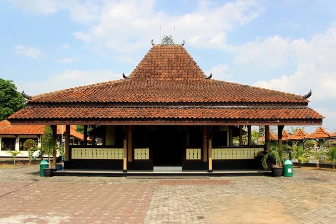 Suatu Budaya Tradisional Salah Satunya Rumah Adat