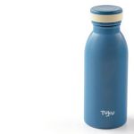 Sebuah Wadah Minuman Tumbler Dengan Bahan Tahan Panas