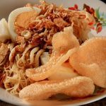 Kuliner Indonesia Ketoprak Dengan Banyak Varian Isian