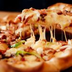 Makanan Populer Italia Sebuah Pizza Bulat