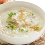 Makanan Hidangan Bubur Dengan Tekstur Lembut