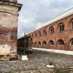 Sebuah Pertahanan Benteng Bangunan Besar Berbatu